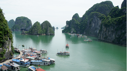Vịnh Hạ Long còn là một trong những điểm đến hấp dẫn hàng đầu tại Việt Nam (Ảnh: Ngọc Thành)